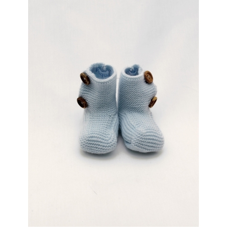 Boot-effect baby booties with buttons