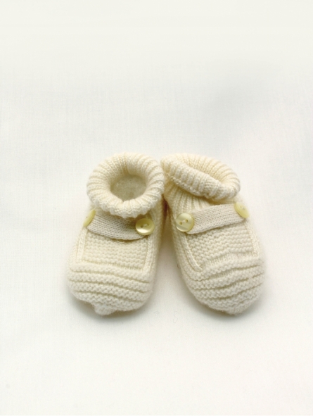 Knitted baby boot-like booties