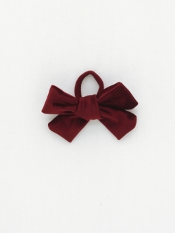 Girl scrunchie with maroon velvet bow