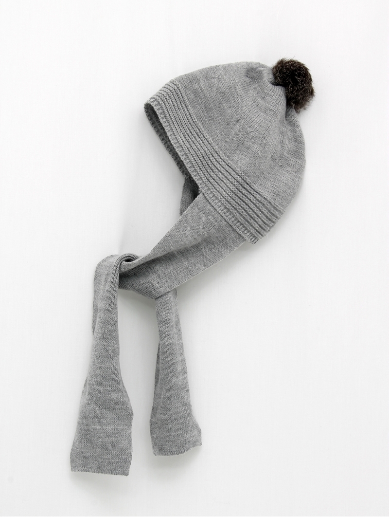 Gorro bufanda con pompón de pelo natural