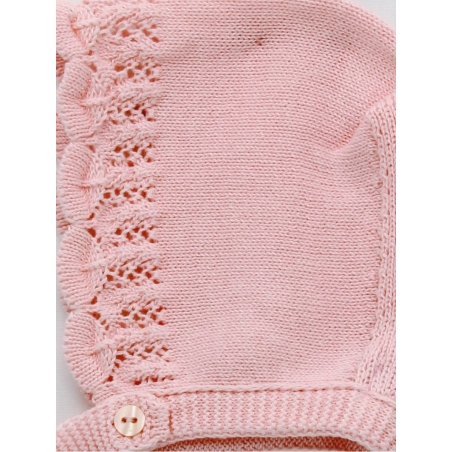 Baby girl bonnet with wave start
