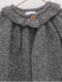 Knitted cape coat with ruffle collar