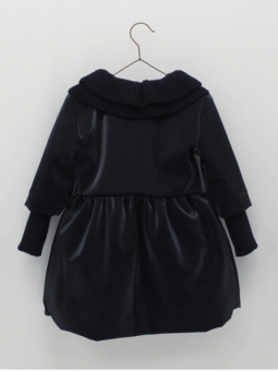 Girl coat with waist cut and knittec collar