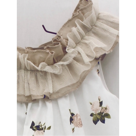 Vestido corte capa con estampado flores y tul