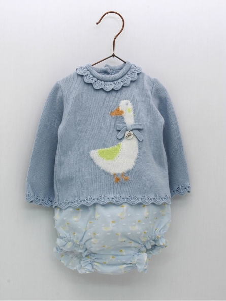 Sweater and shorties two pieces set
