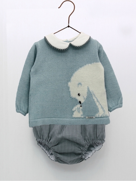 Sweater and shorties set