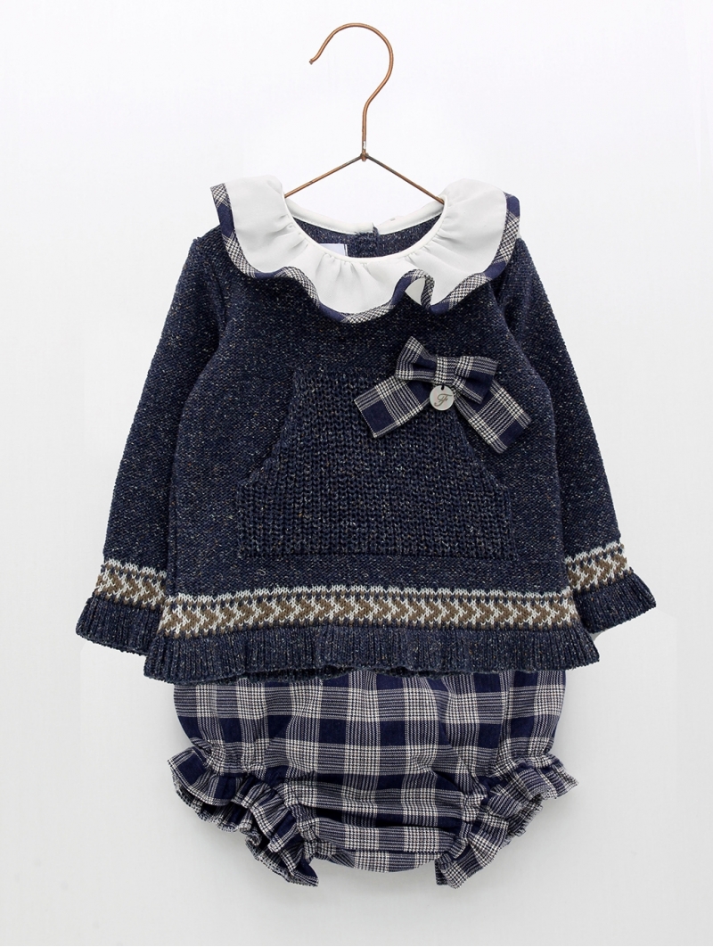 Sweater and shorties two pieces set