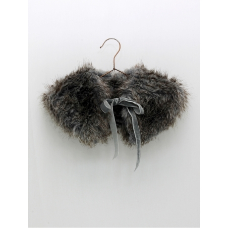 Fur collar for girl with bow