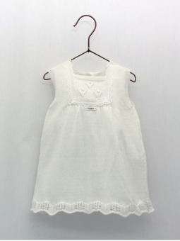 Vestido ponto com bordado e puntilla