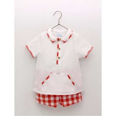 Camisa com vivos e calça curta