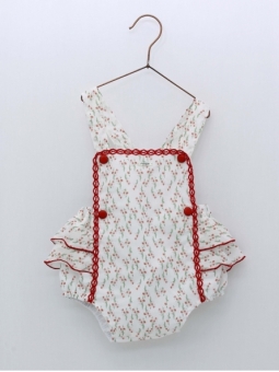 Little flowered frog with ruffles