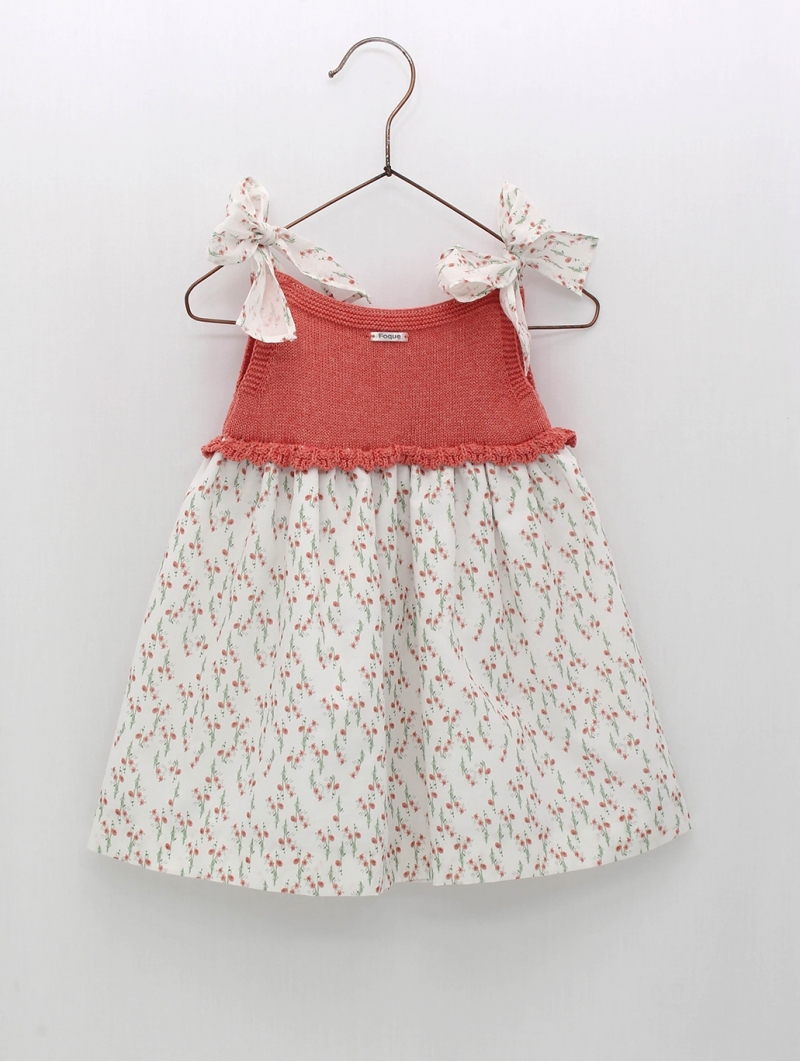 Vestido vuerpo ponto e flores