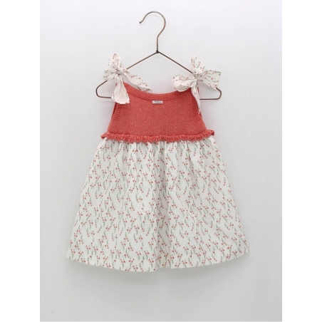 Vestido vuerpo ponto e flores