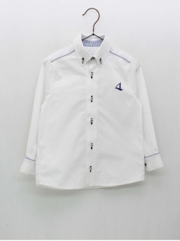 Camisa branca pescoço camisero