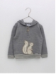 Camisola capucha com desenho ardilla