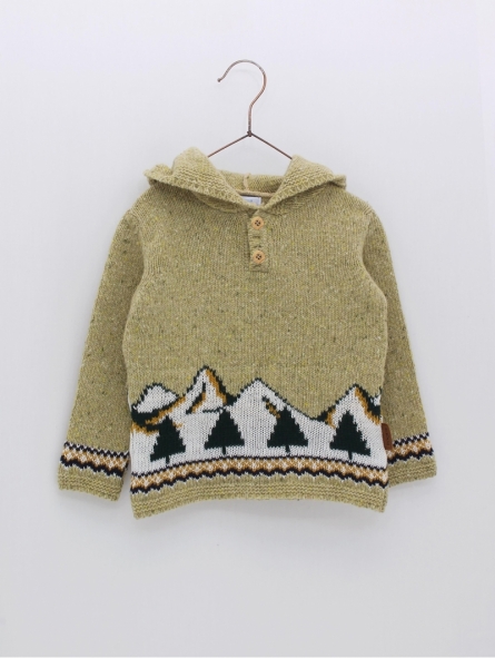 Sweater with hood and fretwork
