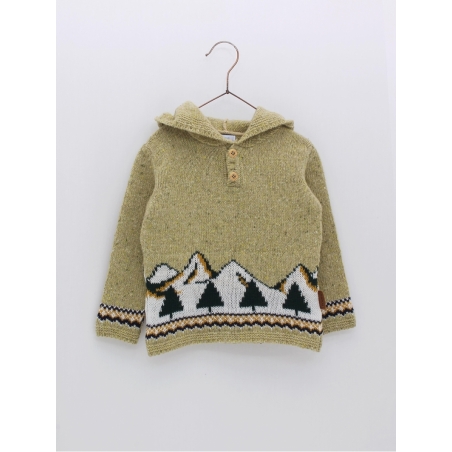 Sweater with hood and fretwork