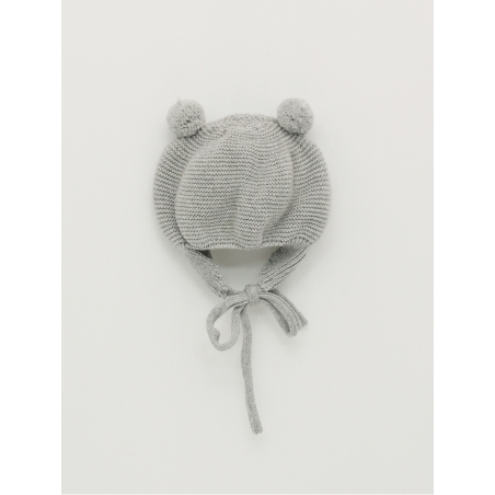 Gorro com pompones