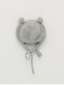 Bonnet with pompoms