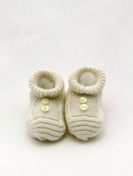 Bootie with buttons