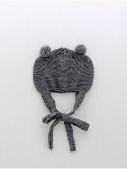 Knitted bonnet