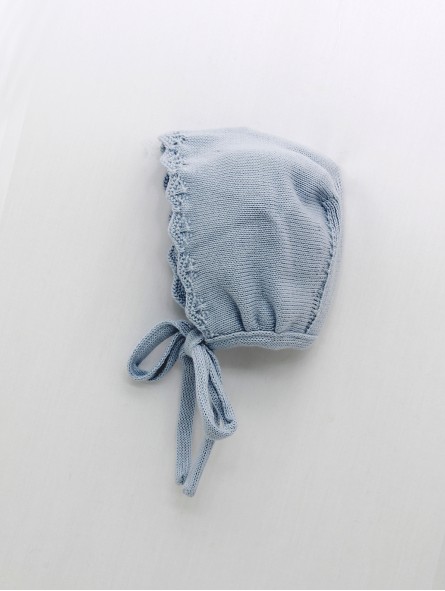 Bonnet with wave start