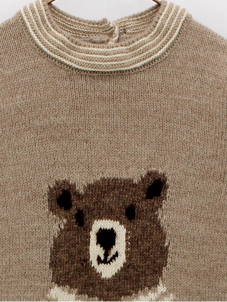 Knitted baby romper with bear print