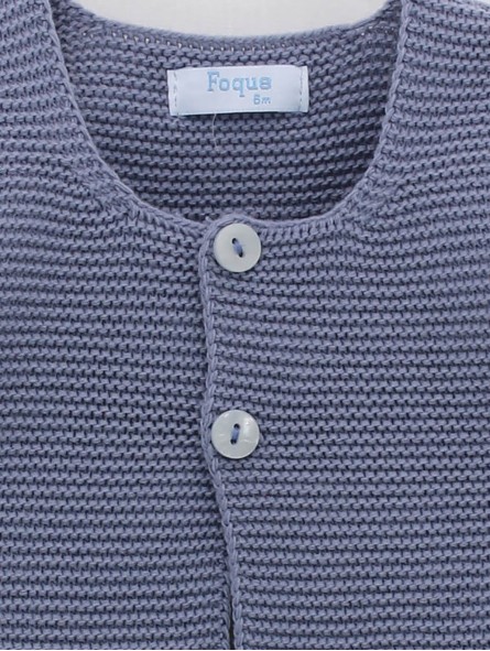 Knitted cardigan with buttons