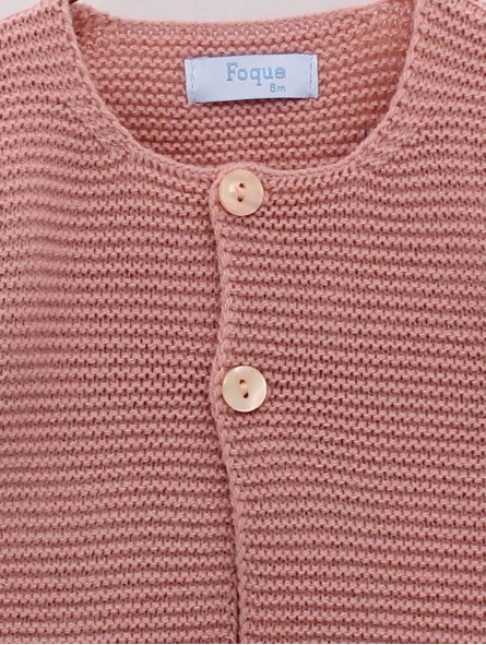 Knitted cardigan with buttons