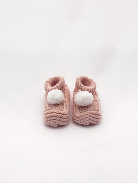 Booties with pom pom