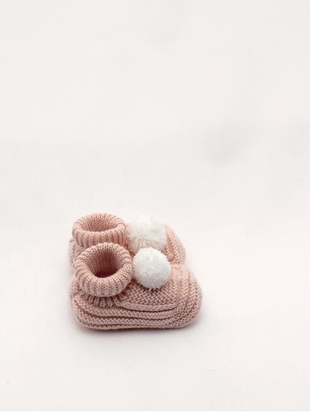 Booties with pom pom