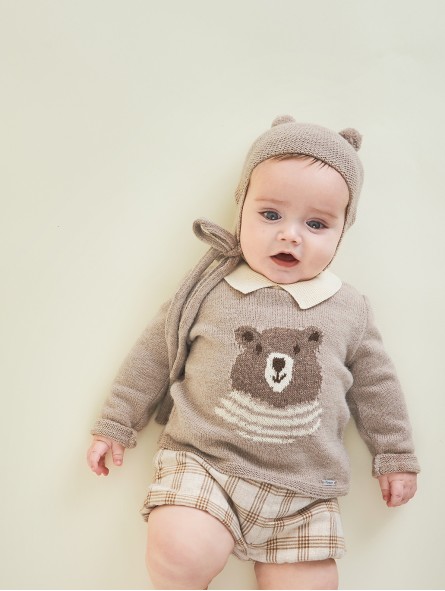 Sweater and shorts two pieces set