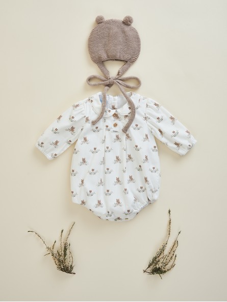 Baby romper with bear pattern