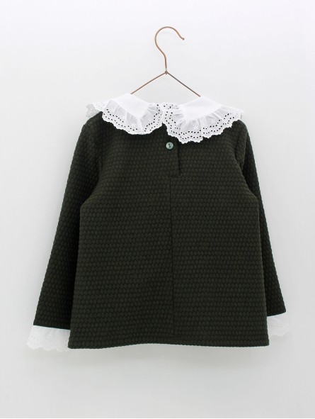 Sweatshirt with ruffle collar