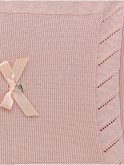 Knit bow blanket