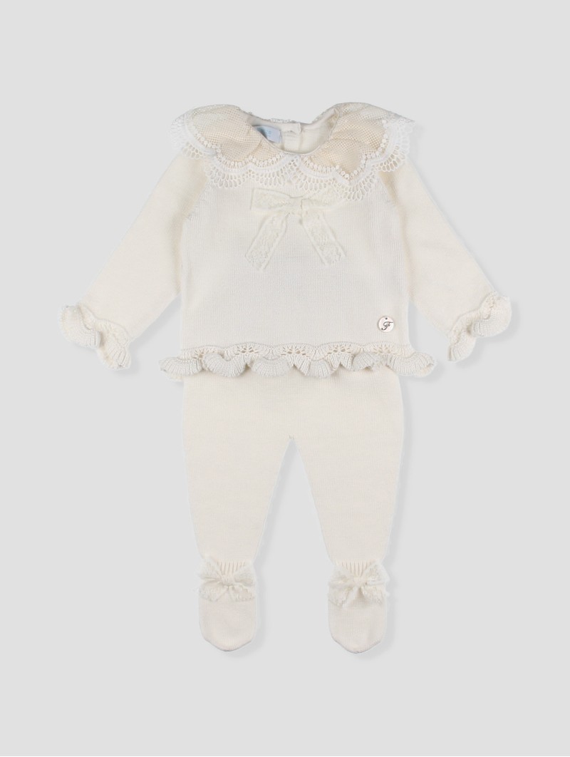 Roma baby girl first outfit